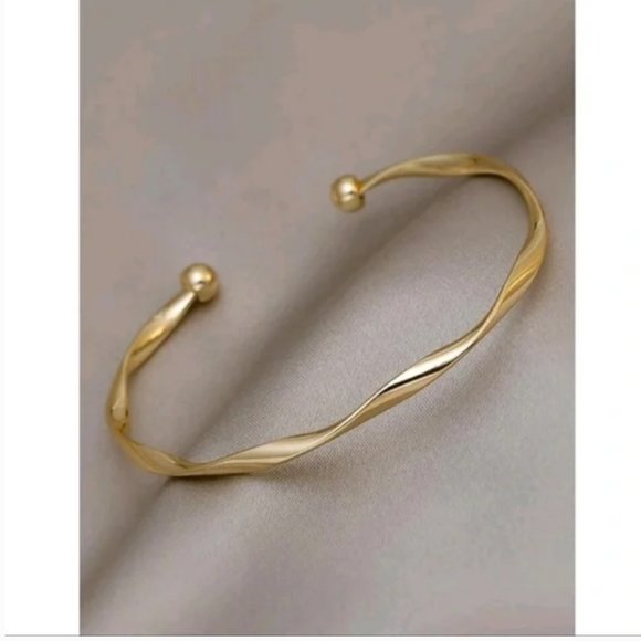 Anthropologie Minimalist Gold Bangle Cuff Bracelet - Picture 2 of 4